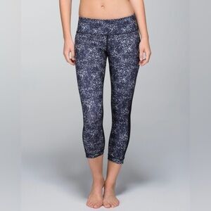 Lululemon Journey Crop Womens Size 8
